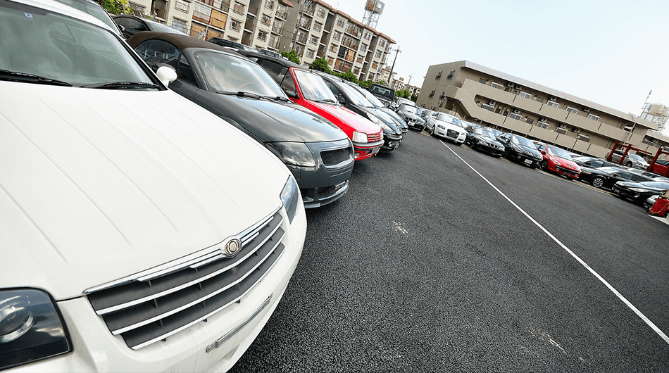 100台以上の在庫車両からご希望のお車をお探しいただけます