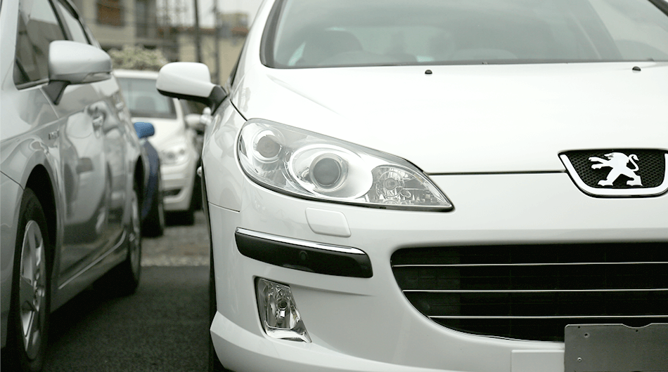 株式会社ネクストワン　100台以上の大型展示場